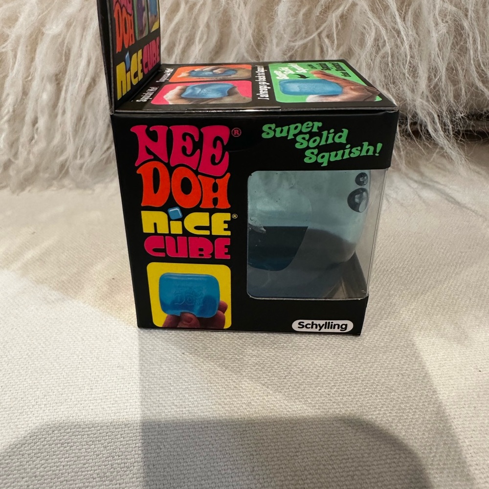 🐣 Nice Cube Super Solid Squish - Blue 🚀 - Picture 6 of 14